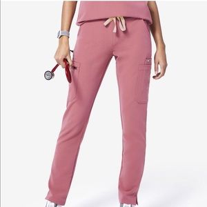 Figs Yola pants in Mauve XXS